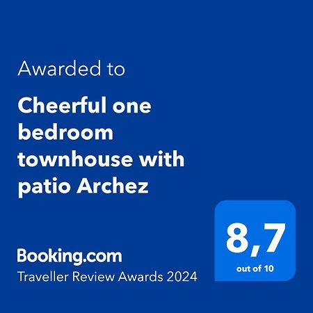 Cheerful One Bedroom Townhouse With Patio Archez Bagian luar foto